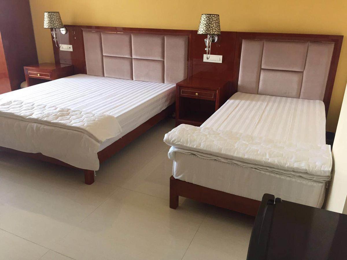 Jain Bhawan Hotel Biratnagar Buitenkant foto